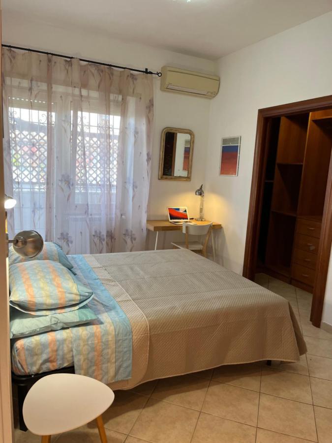 Апартаменты Attico Con Terrazza In Via Dei Traghetti Лидо-ди-Остия Экстерьер фото