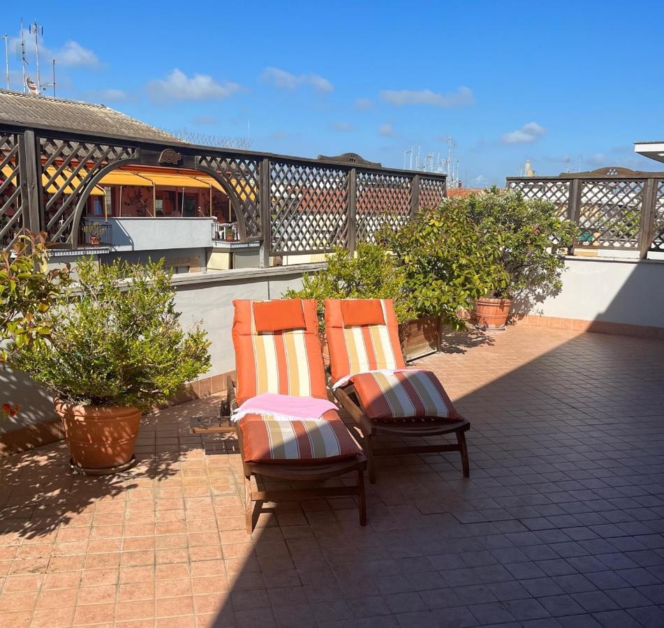 Апартаменты Attico Con Terrazza In Via Dei Traghetti Лидо-ди-Остия Экстерьер фото